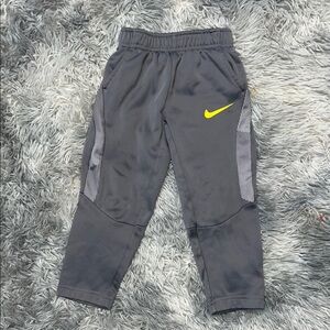 ♥️ Nike Kids 4T Gray Sweat Pants